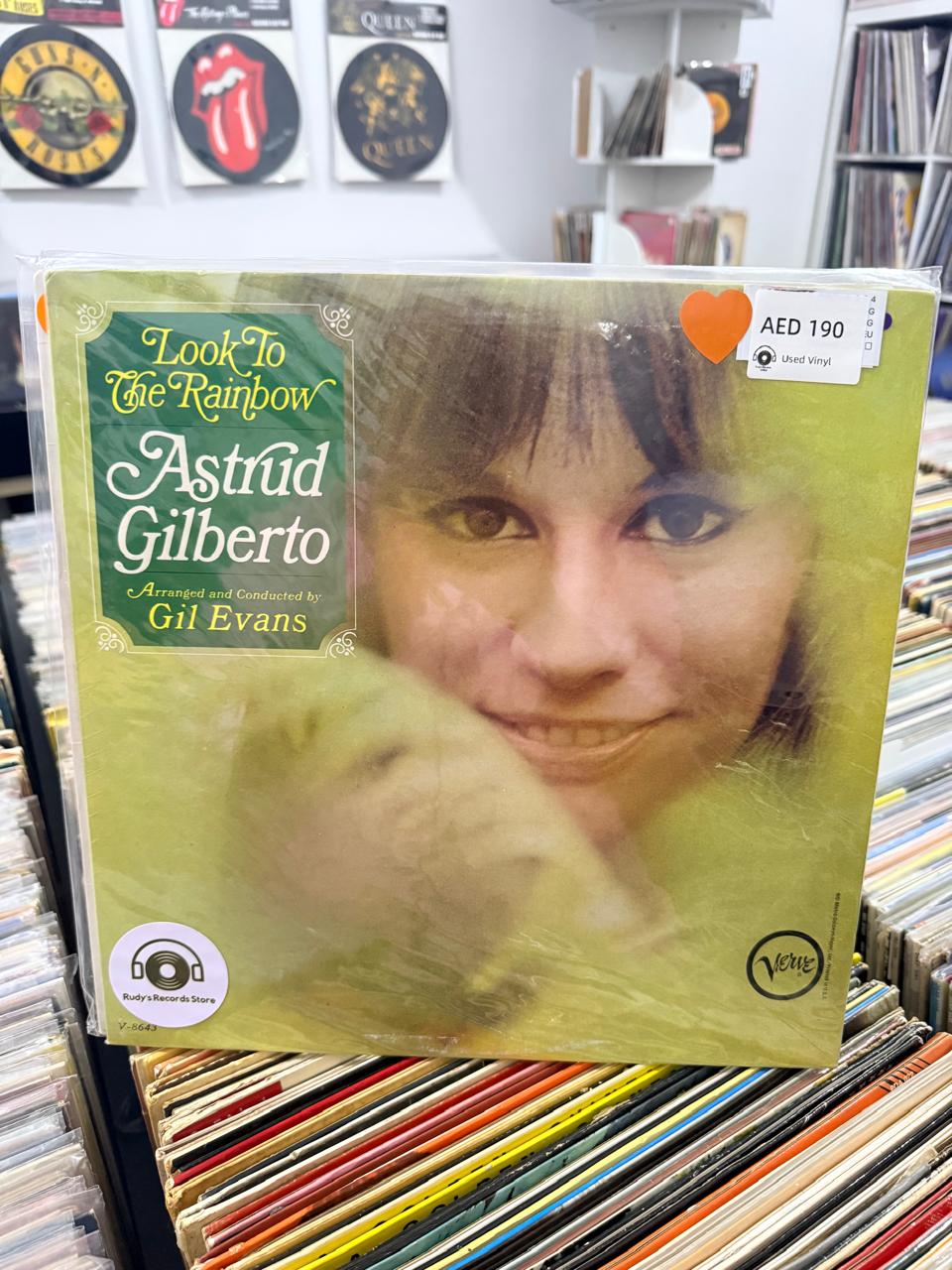 Look To The Rainbow | Astrud Gilberto